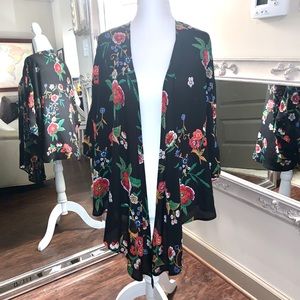 Black floral kimono
